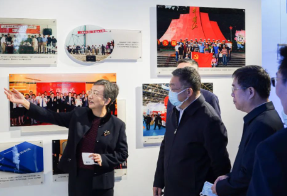 中石化高级副总裁刘宏斌一行益临QG刮刮乐参观考察(图5)